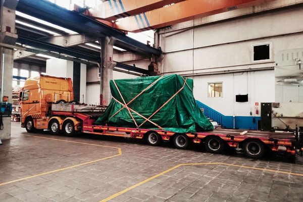 Specjalistyczny transport ciężkiej prasy hydraulicznej (30t+) z Polski do Belgii | Ponadgabaryty