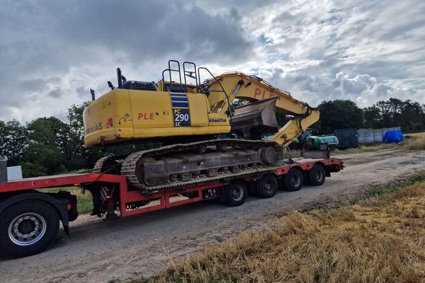 Transport niskopodwoziowy koparki gąsienicowej Komatsu PC290LC | Bydgoszcz – Essen